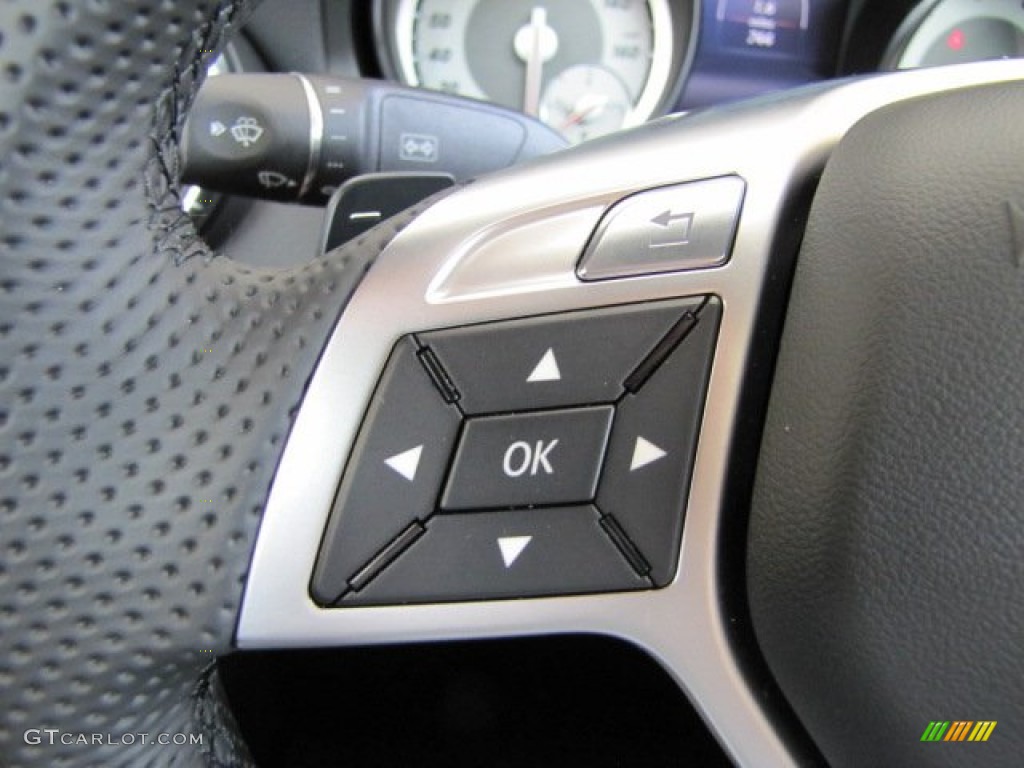 2014 Mercedes-Benz CLA Edition 1 Controls Photo #87313705