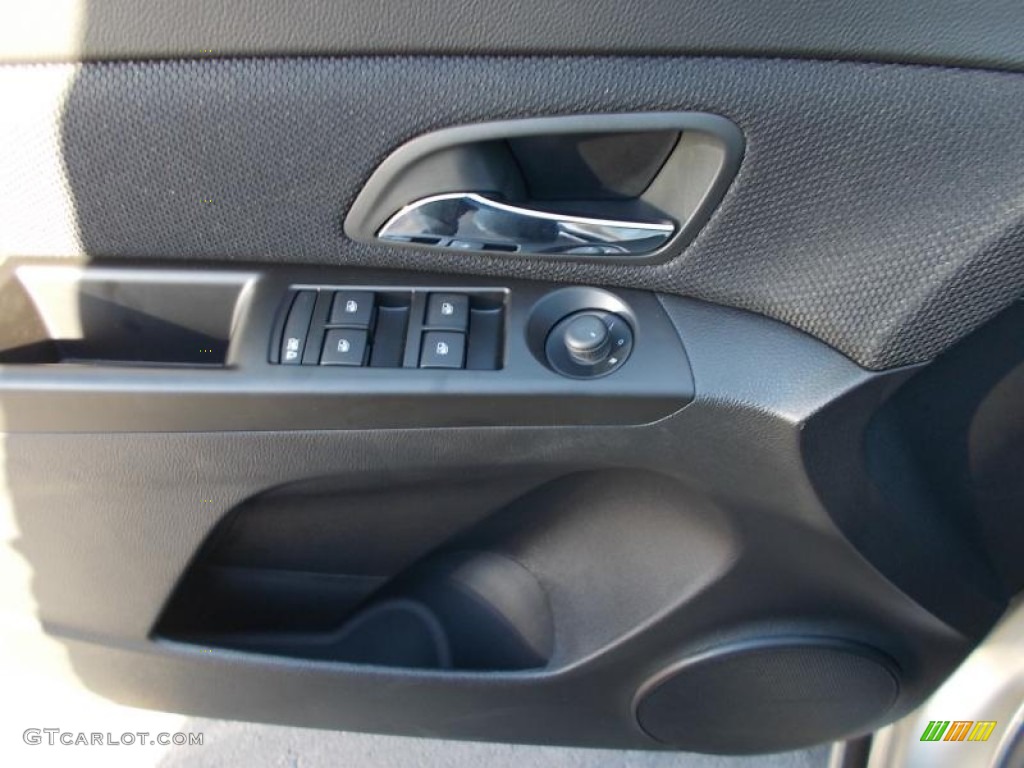2014 Cruze Eco - Champagne Silver Metallic / Jet Black photo #11