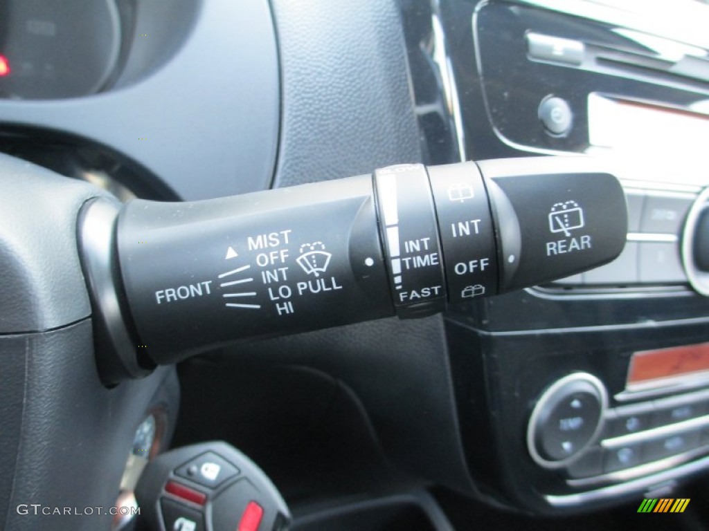 2014 Mitsubishi Mirage ES Controls Photo #87314200