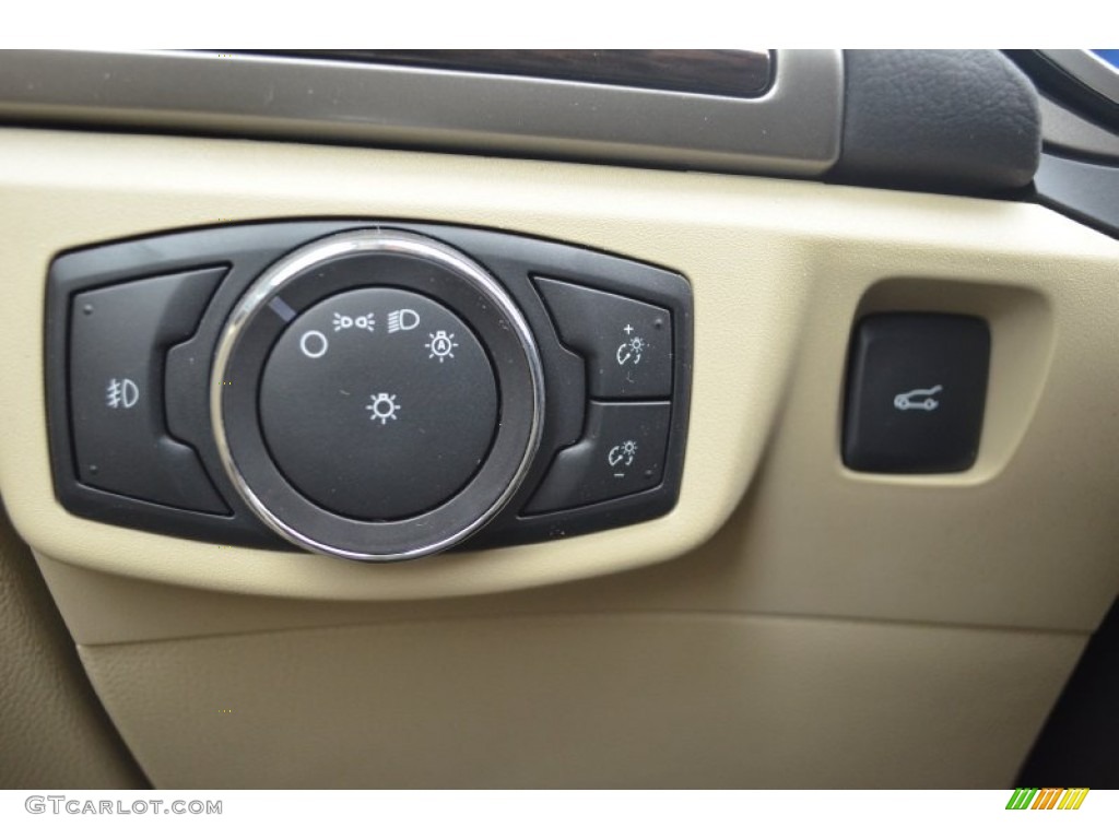 2014 Ford Fusion Hybrid SE Controls Photo #87314800