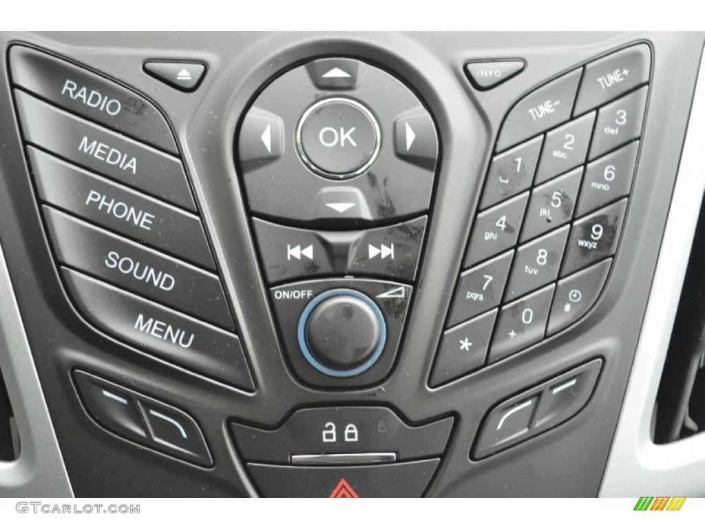 2014 Focus SE Hatchback - Sterling Gray / Charcoal Black photo #27