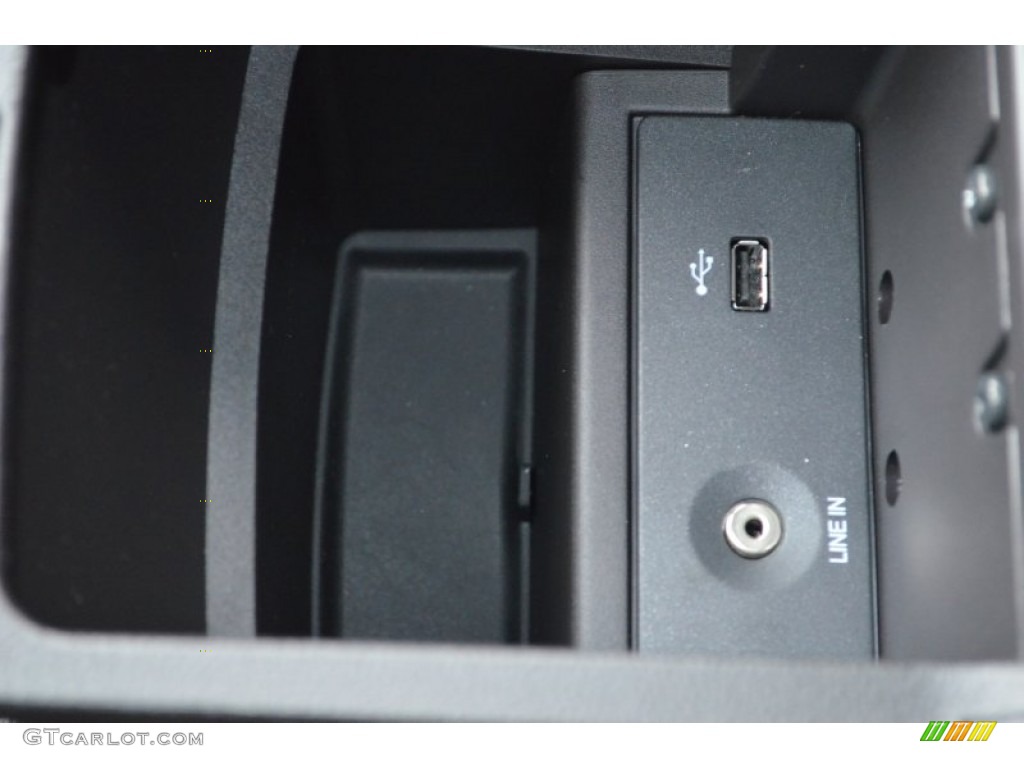 2014 Focus SE Hatchback - Sterling Gray / Charcoal Black photo #29