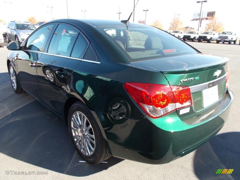 2014 Cruze Eco - Rainforest Green Metallic / Jet Black photo #5