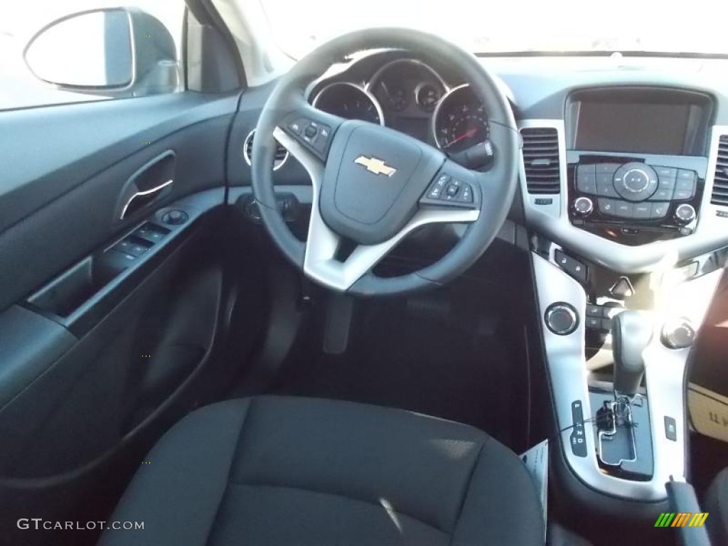2014 Cruze Eco - Rainforest Green Metallic / Jet Black photo #10
