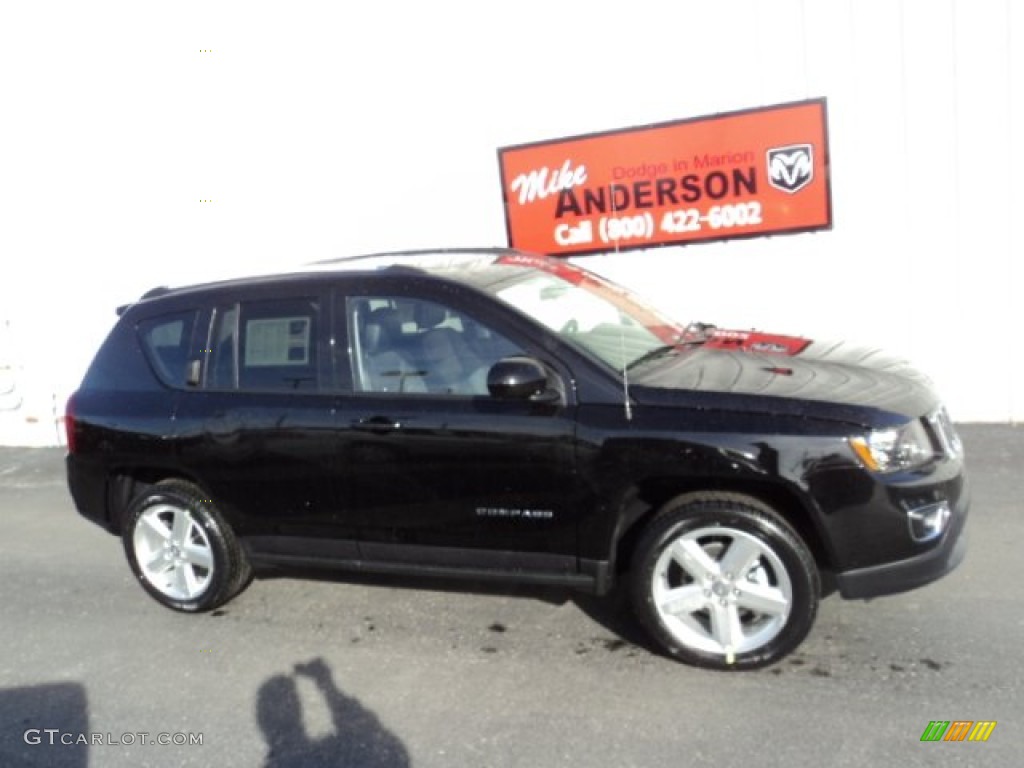 2014 Compass Latitude - Black / Dark Slate Gray photo #2