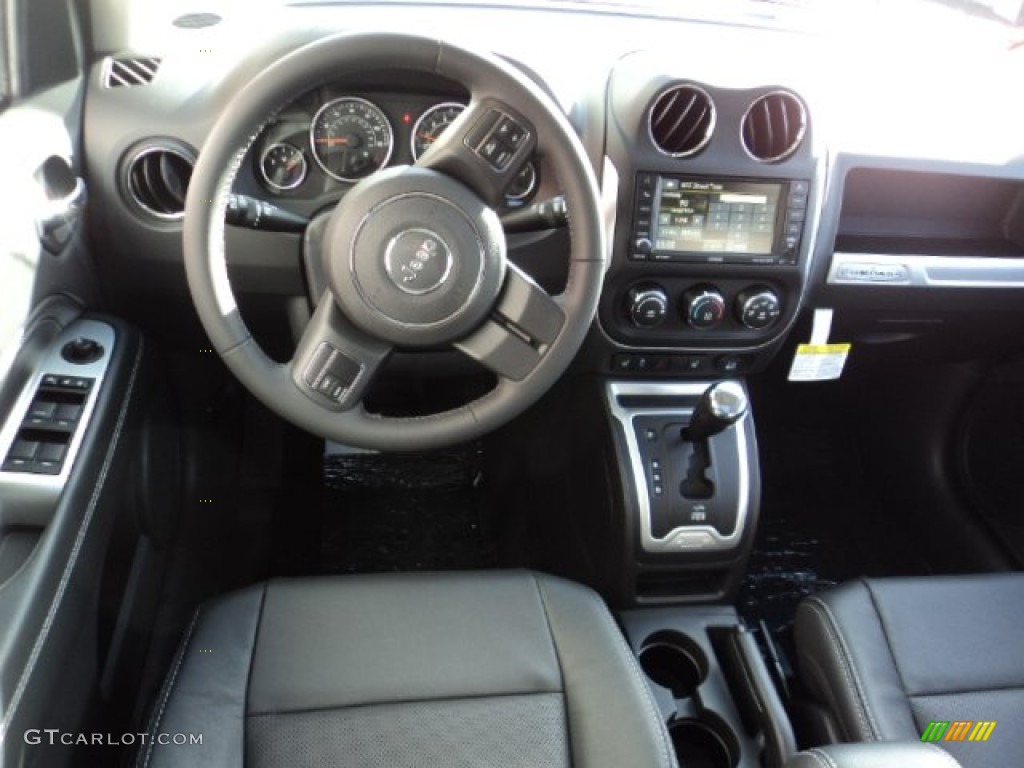 2014 Compass Latitude - Black / Dark Slate Gray photo #4
