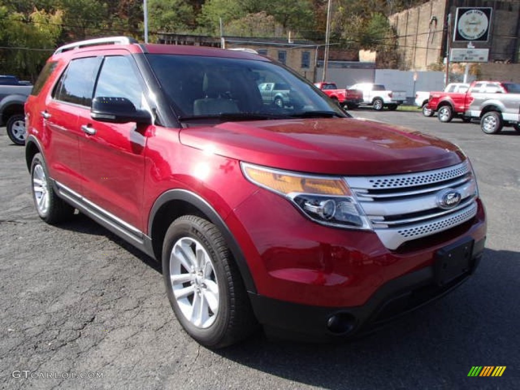 2013 Explorer XLT 4WD - Ruby Red Metallic / Medium Light Stone photo #2