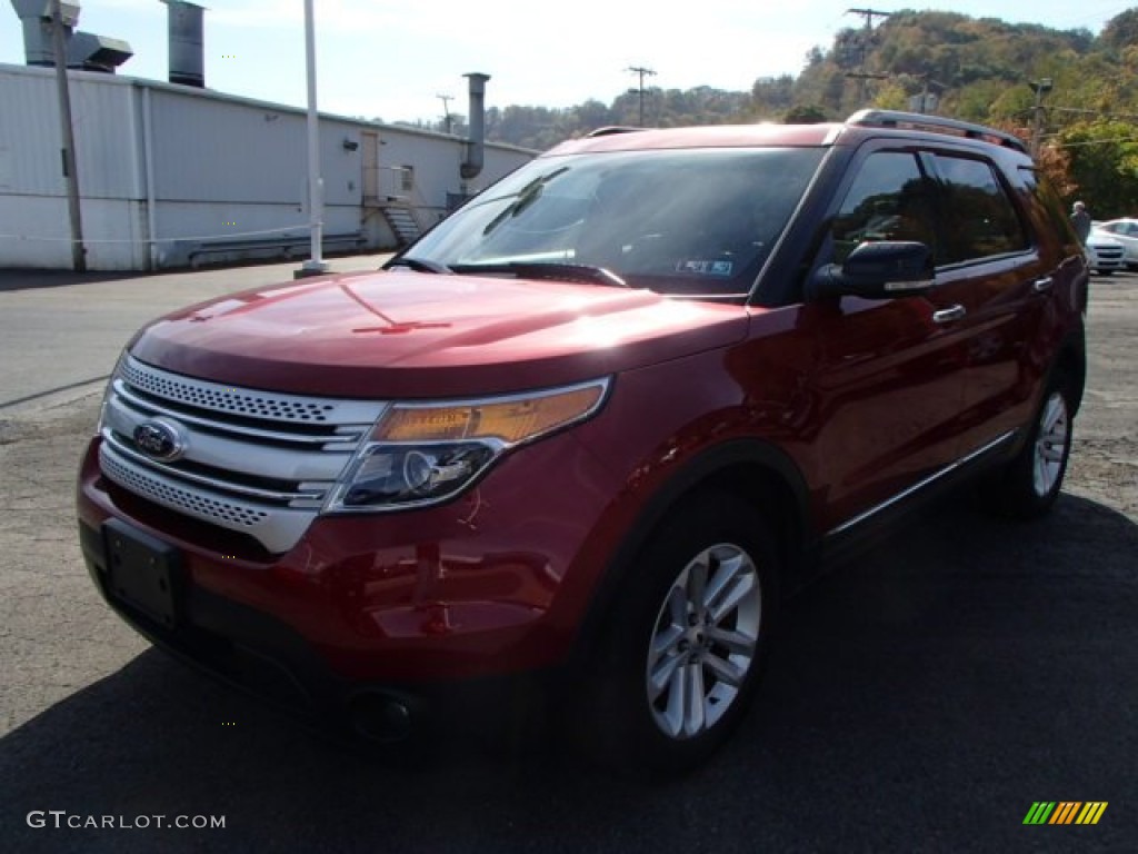 2013 Explorer XLT 4WD - Ruby Red Metallic / Medium Light Stone photo #4