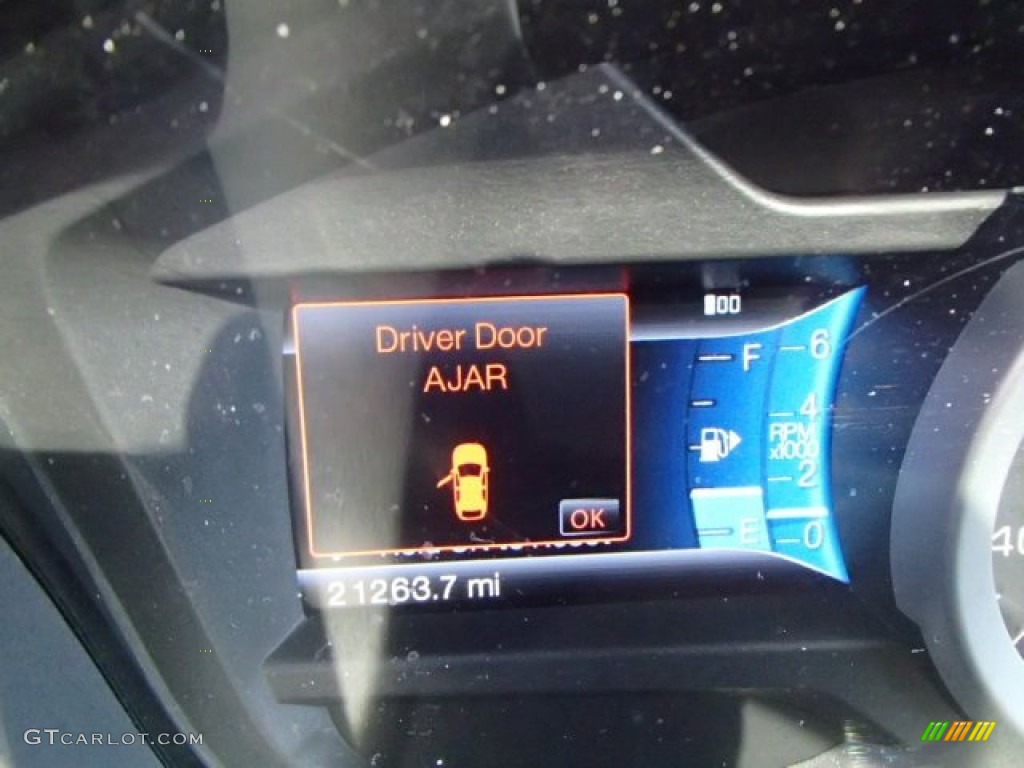 2013 Explorer XLT 4WD - Ruby Red Metallic / Medium Light Stone photo #19