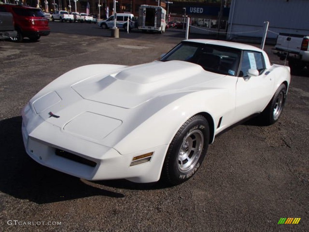 1980 Corvette Coupe - White / Claret photo #4