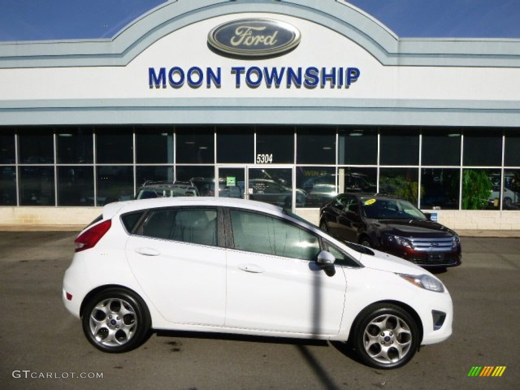 2011 Fiesta SES Hatchback - Oxford White / Charcoal Black Leather photo #1