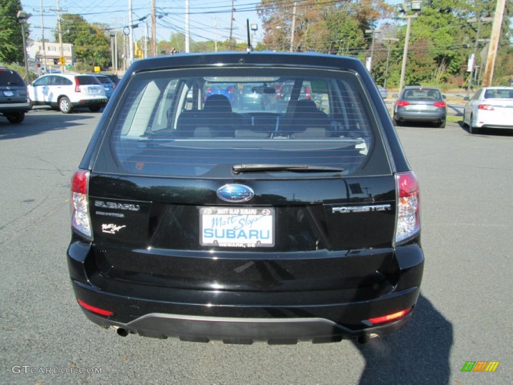 2010 Forester 2.5 X - Obsidian Black Pearl / Black photo #7