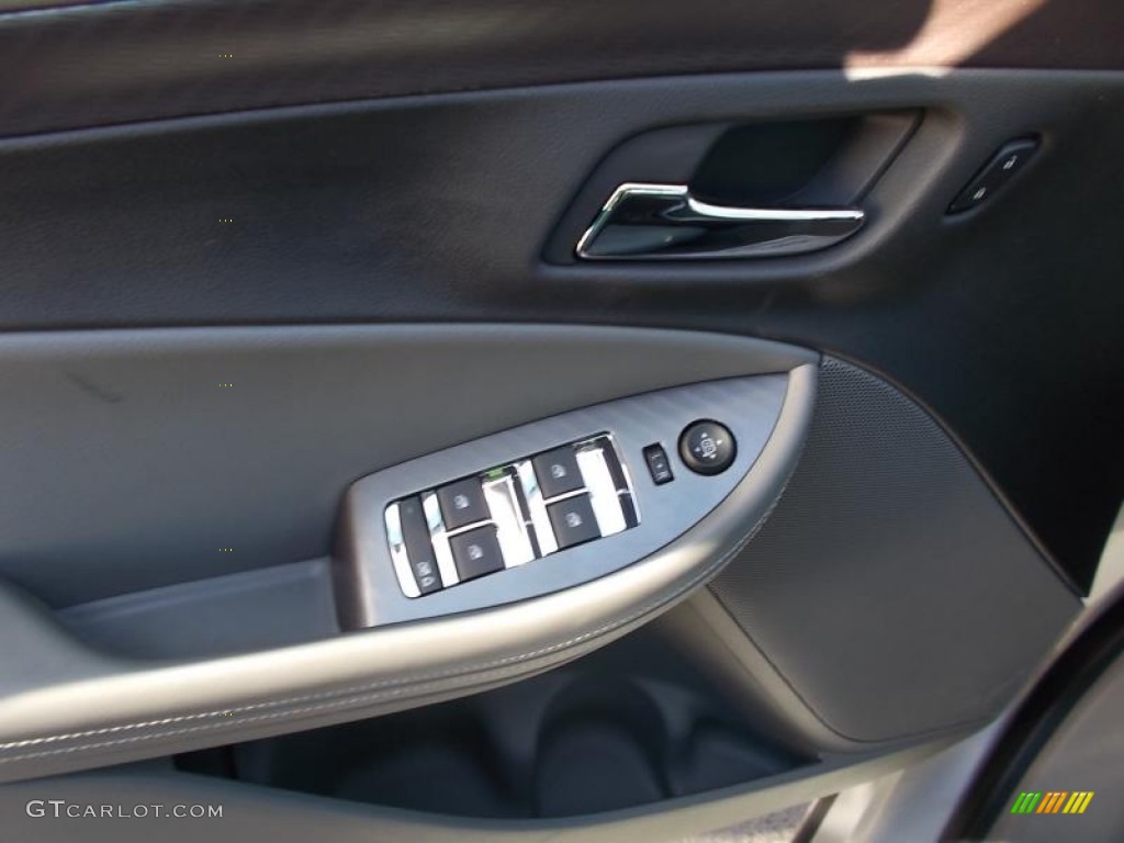 2014 Impala LS - Silver Ice Metallic / Jet Black/Dark Titanium photo #12