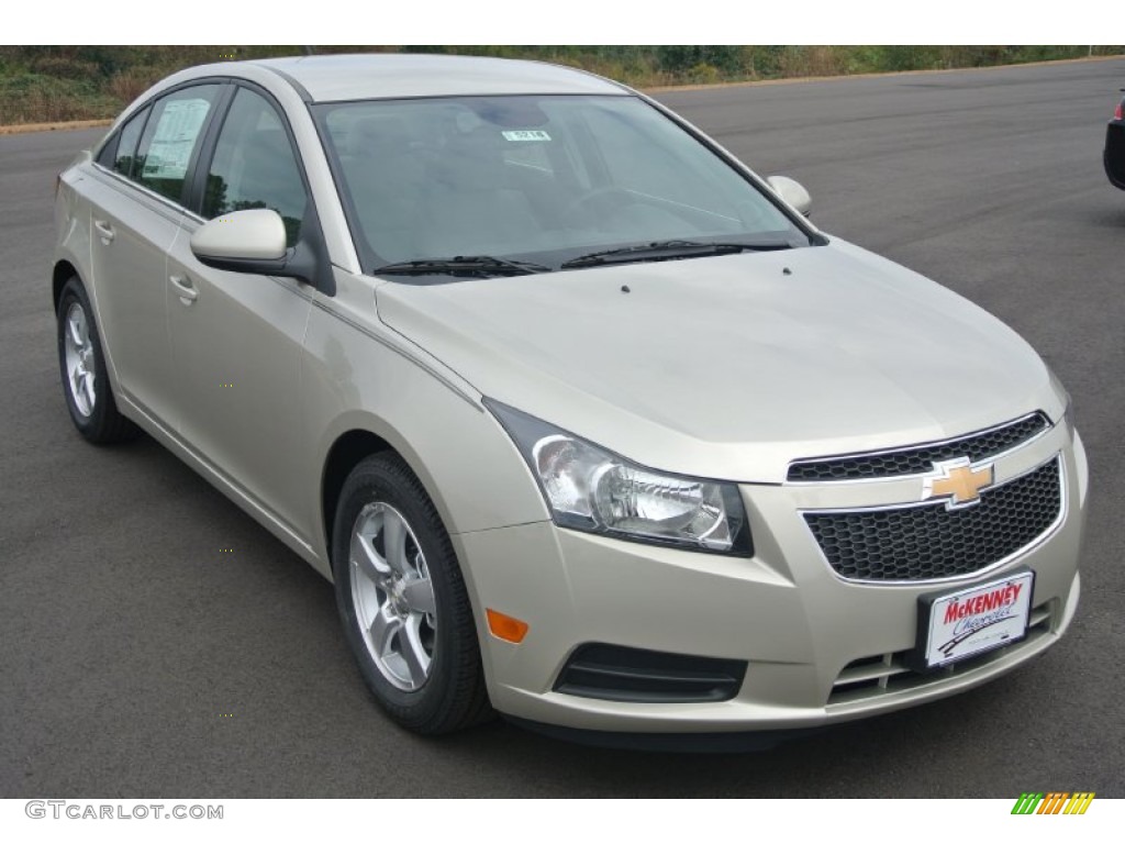 Champagne Silver Metallic Chevrolet Cruze