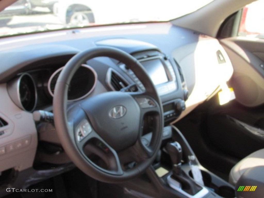 2014 Tucson Limited AWD - Garnet Red / Beige photo #9