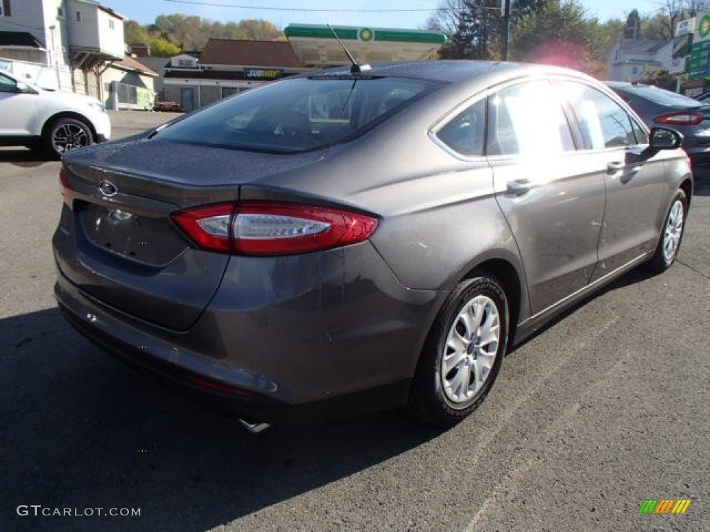 2014 Fusion S - Sterling Gray / Earth Gray photo #5