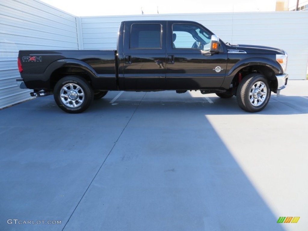 2011 F250 Super Duty Lariat Crew Cab 4x4 - Tuxedo Black Metallic / Black Two Tone Leather photo #3