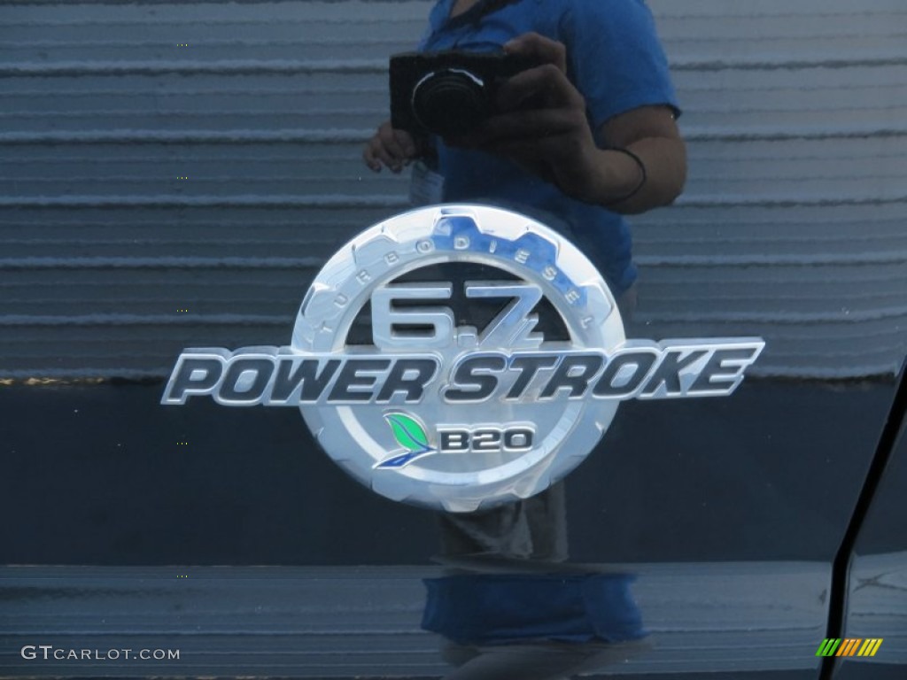2011 F250 Super Duty Lariat Crew Cab 4x4 - Tuxedo Black Metallic / Black Two Tone Leather photo #19