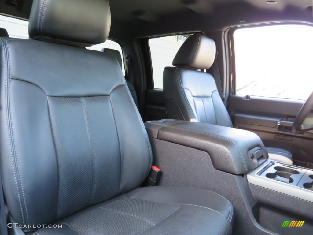 2011 F250 Super Duty Lariat Crew Cab 4x4 - Tuxedo Black Metallic / Black Two Tone Leather photo #29