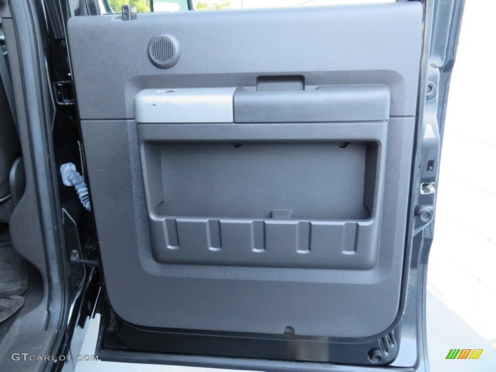 2011 F250 Super Duty Lariat Crew Cab 4x4 - Tuxedo Black Metallic / Black Two Tone Leather photo #30