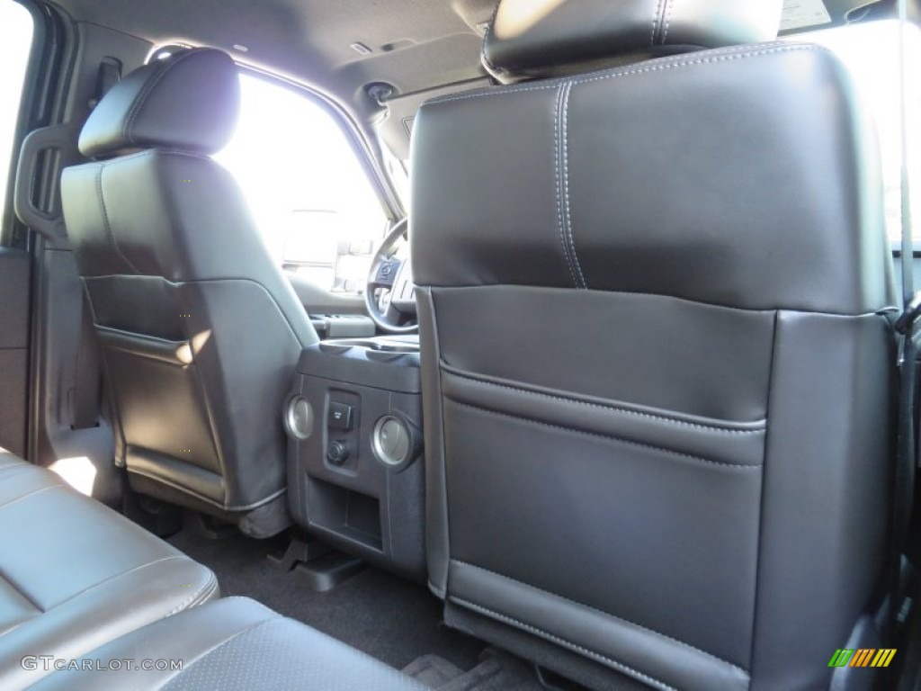 2011 F250 Super Duty Lariat Crew Cab 4x4 - Tuxedo Black Metallic / Black Two Tone Leather photo #31