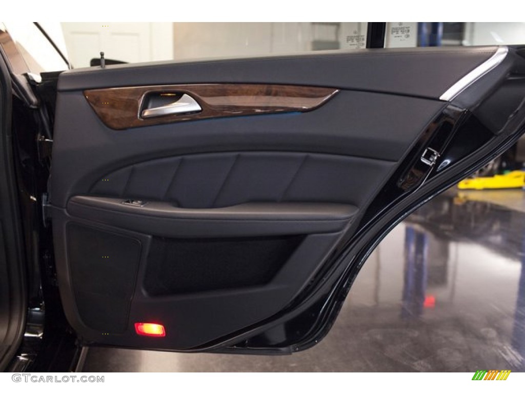 2012 Mercedes-Benz CLS 550 Coupe Black Door Panel Photo #87333255
