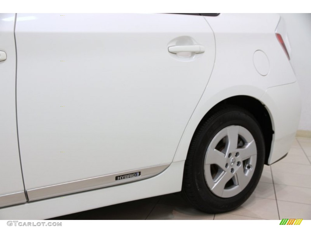 2010 Prius Hybrid IV - Blizzard White Pearl / Dark Gray photo #4