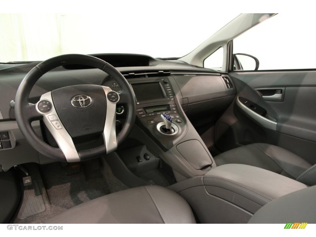 2010 Prius Hybrid IV - Blizzard White Pearl / Dark Gray photo #8