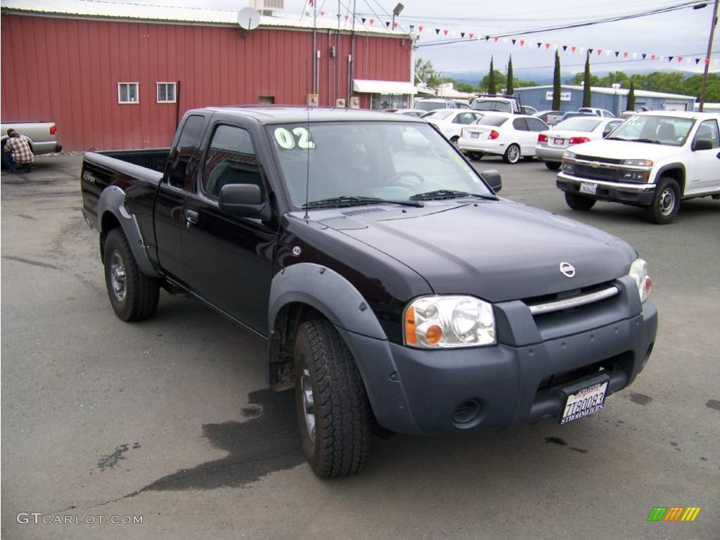 2002 Frontier XE King Cab Desert Runner - Super Black / Charcoal photo #7