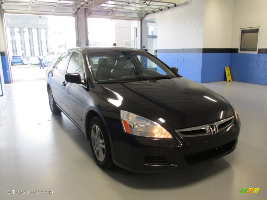 2006 Accord EX-L Sedan - Nighthawk Black Pearl / Ivory photo #5