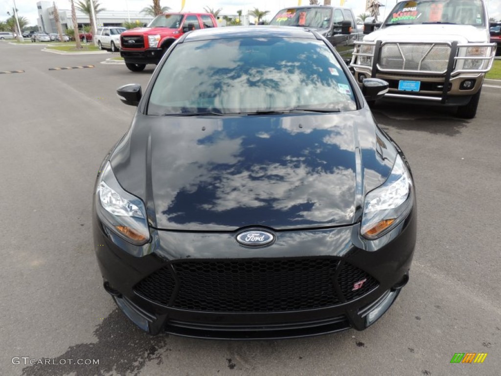 2013 Focus ST Hatchback - Tuxedo Black / ST Charcoal Black Full-Leather Recaro Seats photo #2