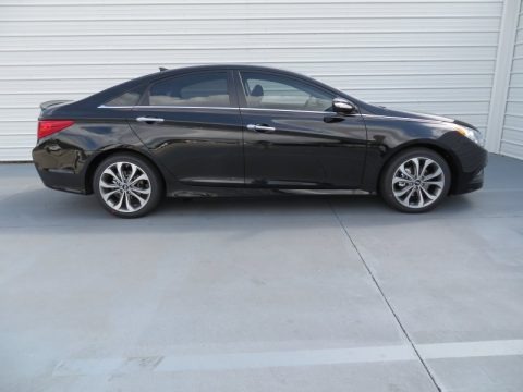 2014 Hyundai Sonata SE Data, Info and Specs