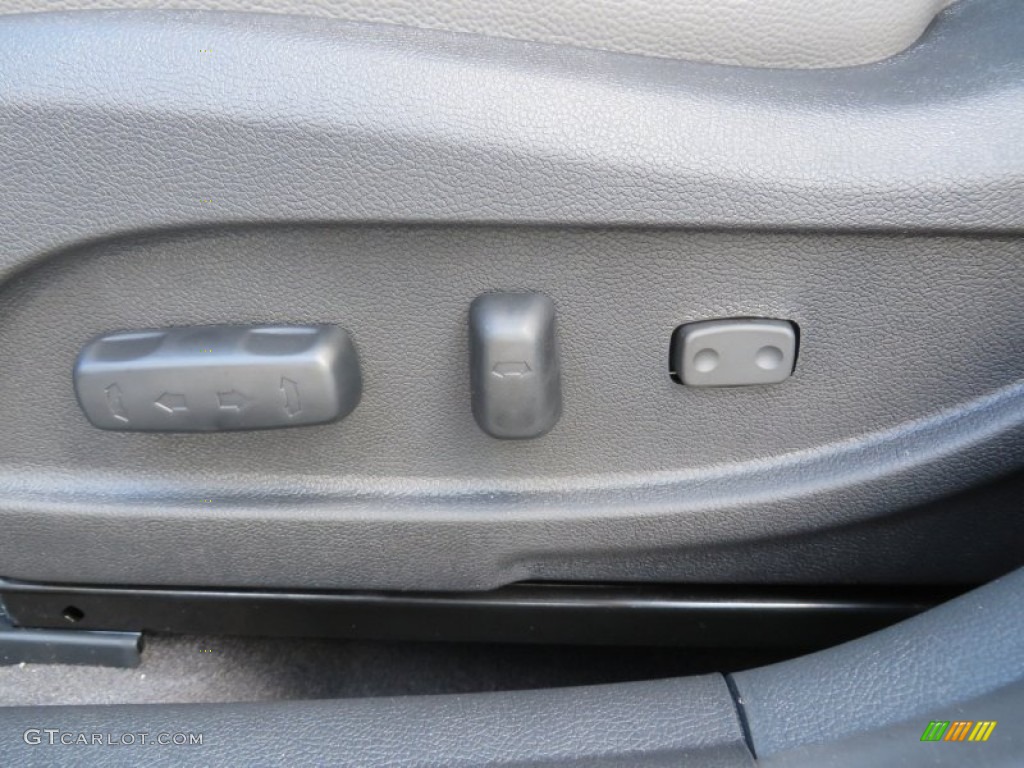2014 Hyundai Sonata Limited Controls Photo #87340537
