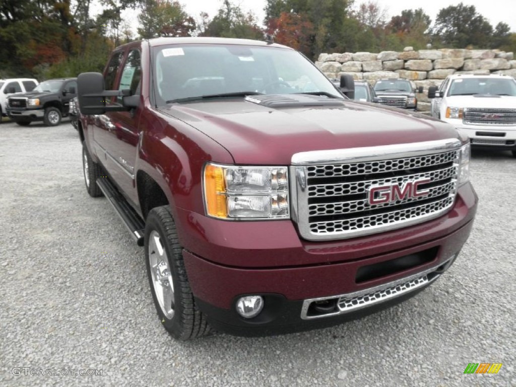 2014 Sierra 2500HD Denali Crew Cab 4x4 - Sonoma Red Metallic / Ebony photo #2