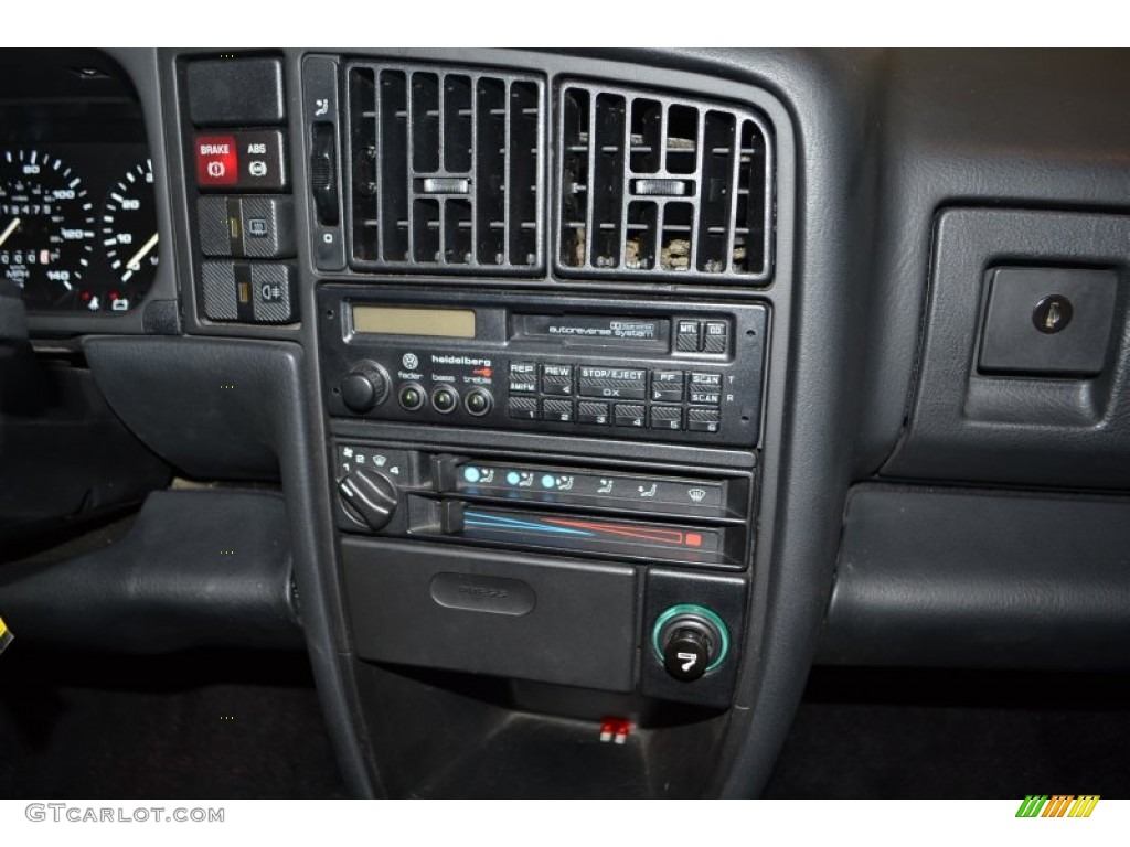 1990 Volkswagen Corrado G60 Controls Photos
