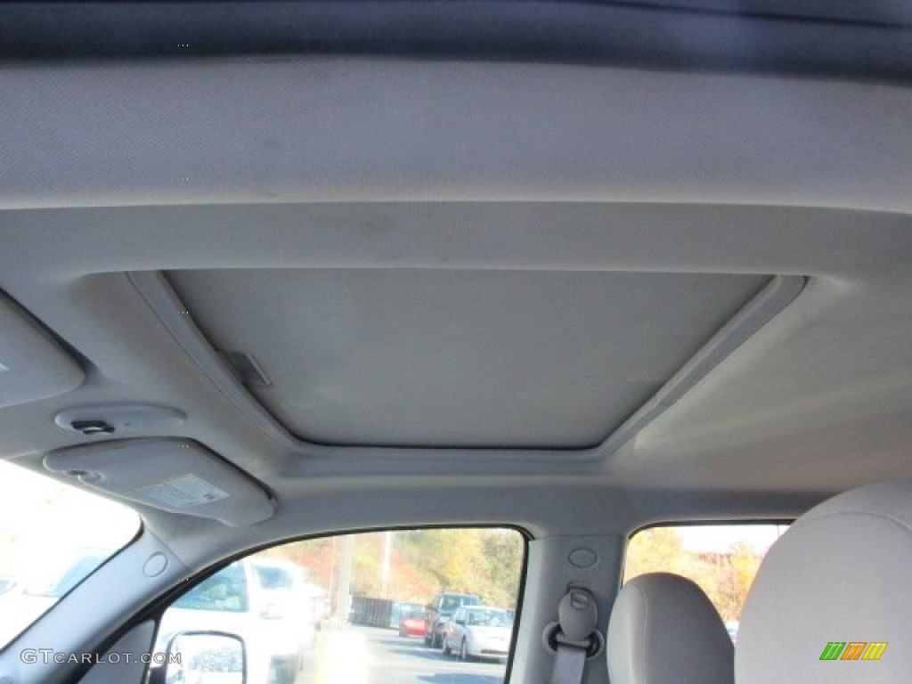 2006 HHR LT - Daytona Blue Metallic / Gray photo #16