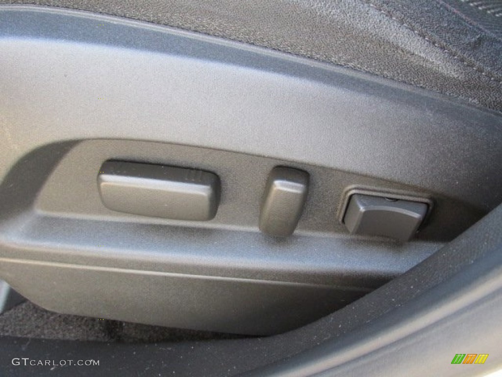 2011 Equinox LT - Gold Mist Metallic / Jet Black photo #13