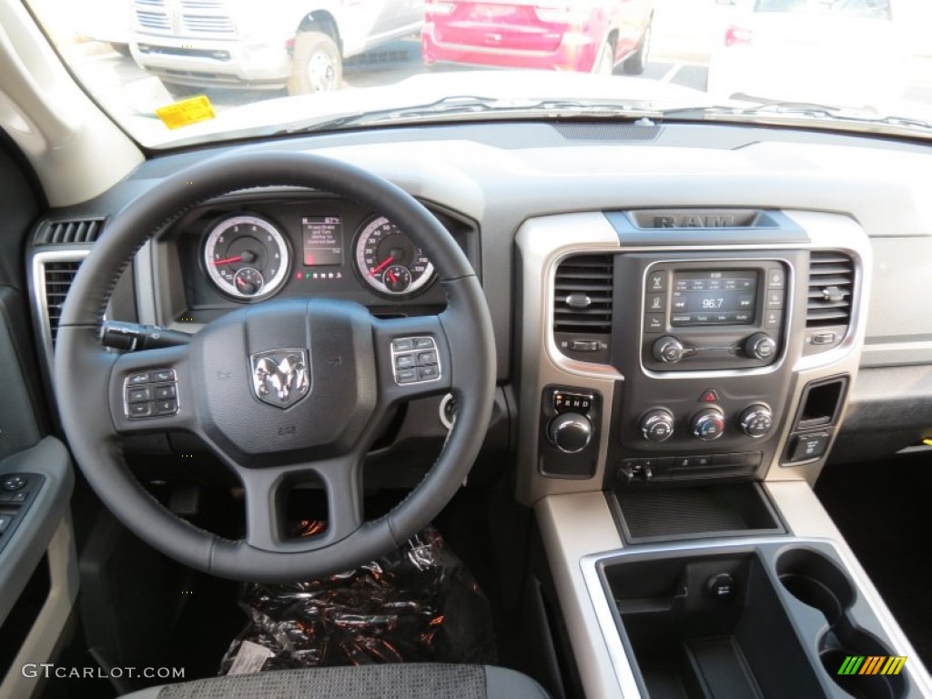 2014 1500 Big Horn Crew Cab - Bright White / Black/Diesel Gray photo #9