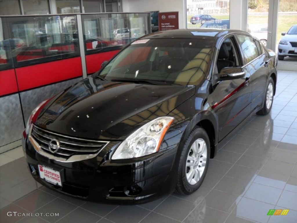Super Black Nissan Altima