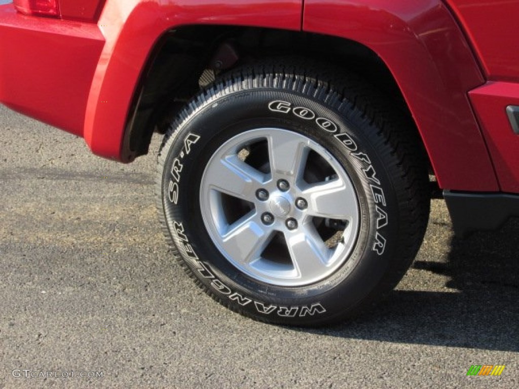 2010 Liberty Sport 4x4 - Inferno Red Crystal Pearl / Dark Slate Gray photo #3