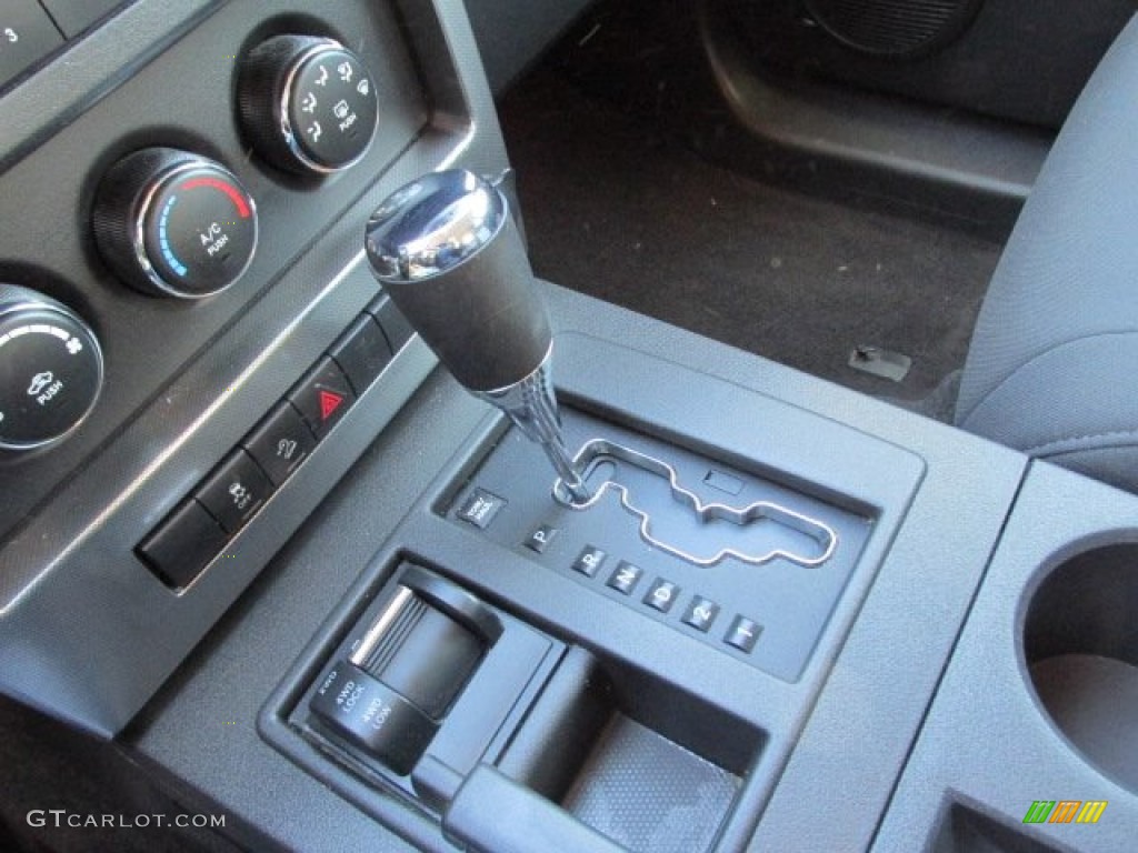 2010 Liberty Sport 4x4 - Inferno Red Crystal Pearl / Dark Slate Gray photo #14