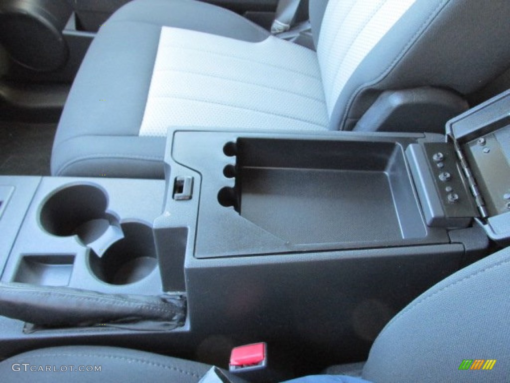 2010 Liberty Sport 4x4 - Inferno Red Crystal Pearl / Dark Slate Gray photo #17