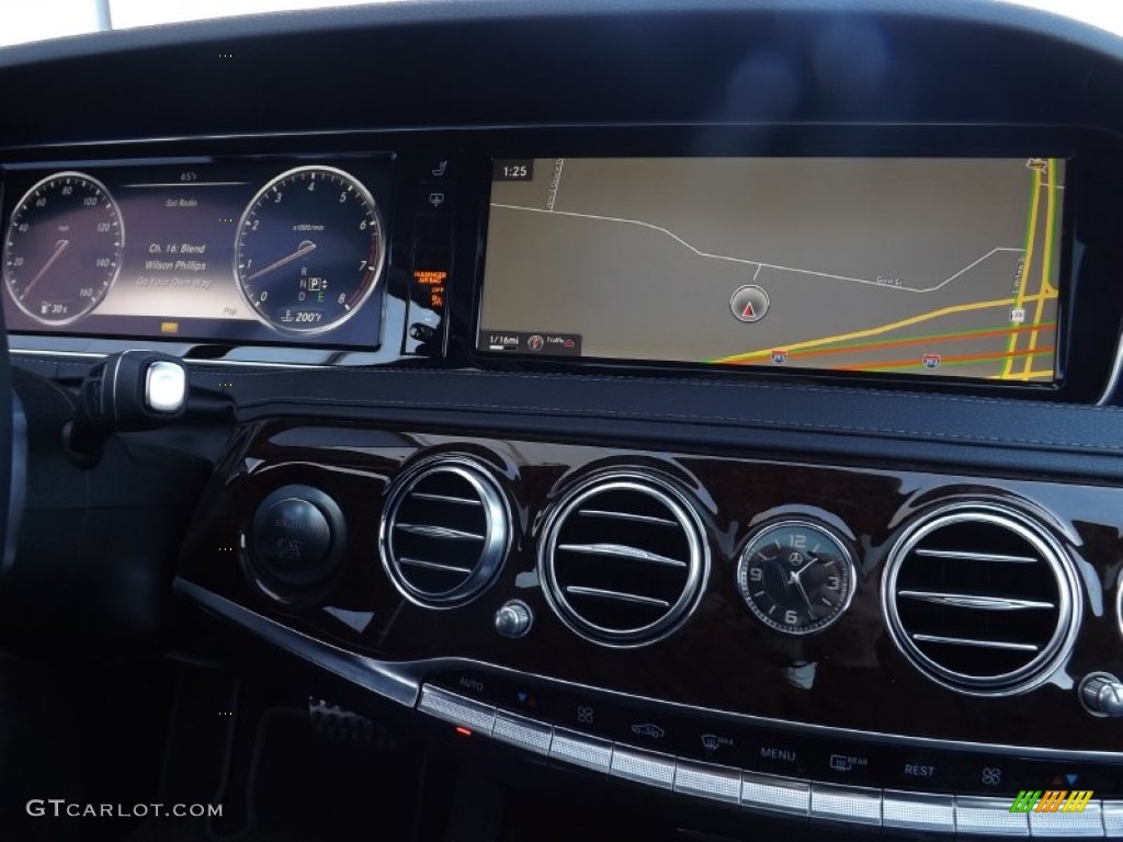 2014 Mercedes-Benz S 550 Sedan Navigation Photos