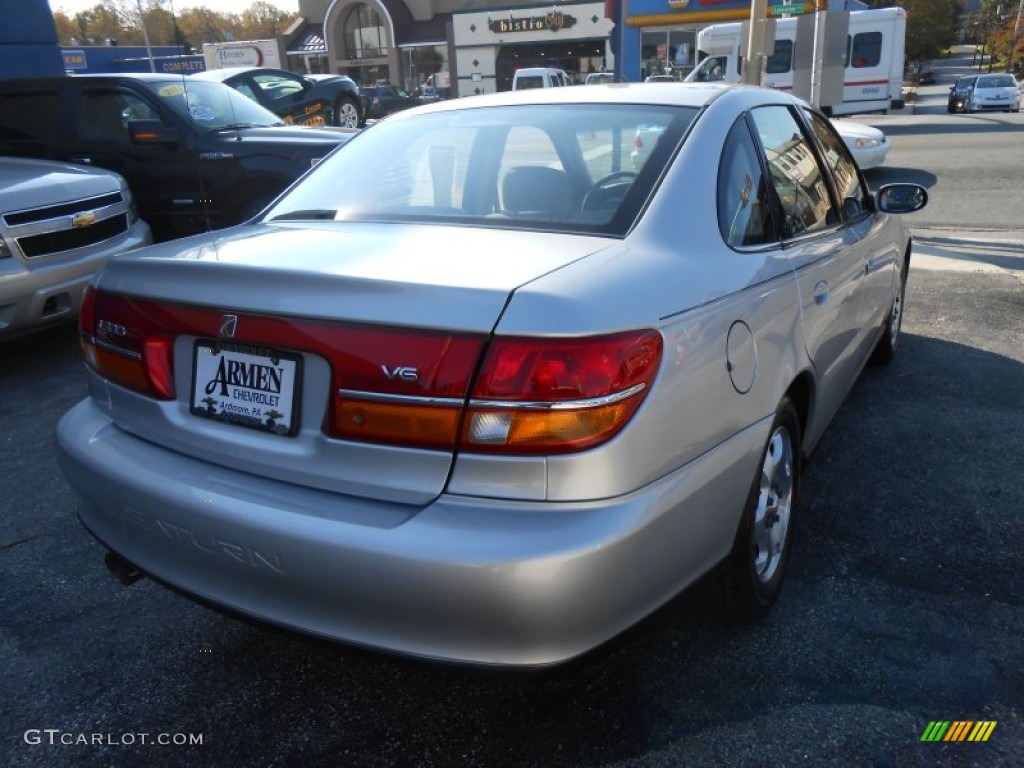2002 L Series L300 Sedan - Bright Silver / Gray photo #4