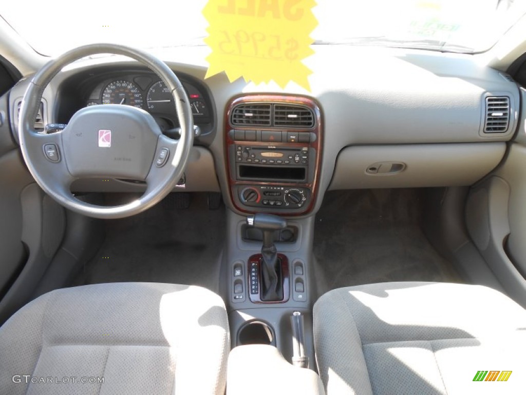 2002 L Series L300 Sedan - Bright Silver / Gray photo #17