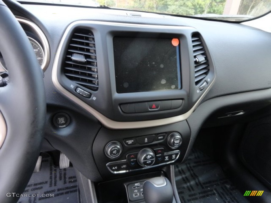 2014 Jeep Cherokee Limited Controls Photo #87364057