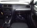Black - Jetta SE Sedan Photo No. 14