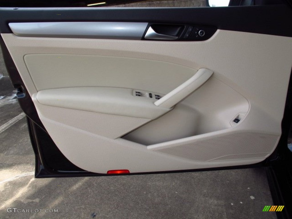 2014 Volkswagen Passat 1.8T Wolfsburg Edition Cornsilk Beige Door Panel Photo #87370420