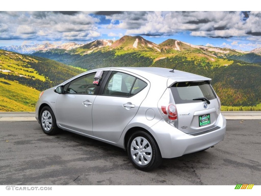 2012 Prius c Hybrid Two - Classic Silver Metallic / Light Blue Gray/Black photo #7
