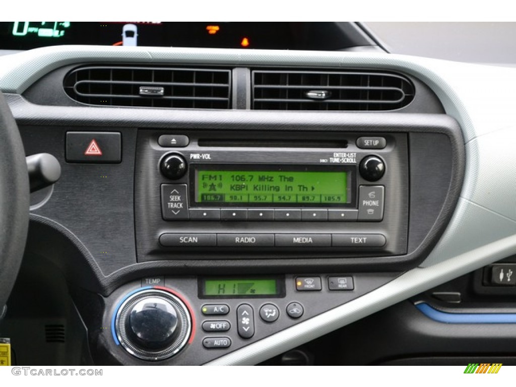 2012 Prius c Hybrid Two - Classic Silver Metallic / Light Blue Gray/Black photo #13